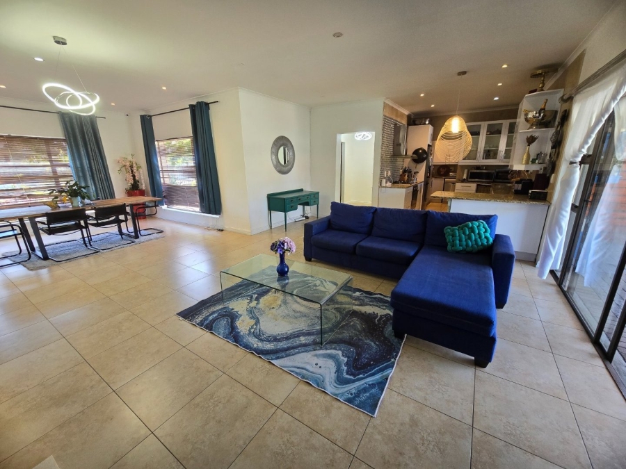 4 Bedroom Property for Sale in Milnerton Central Western Cape